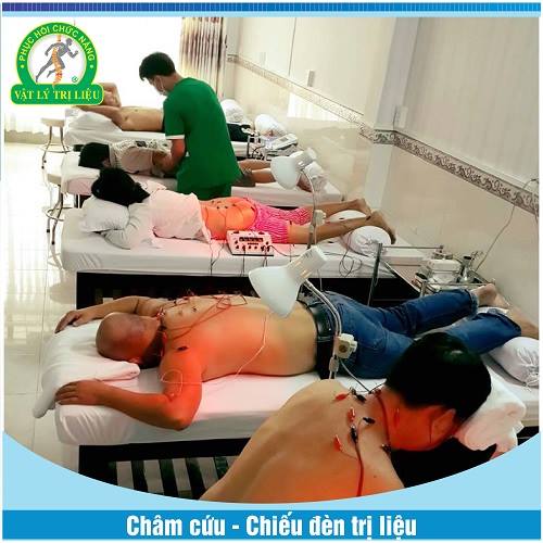 BÁC SĨ CHÂM CỨU, TẬP VẬT LÝ TRỊ LIỆU TẬN NHÀ TP HCM