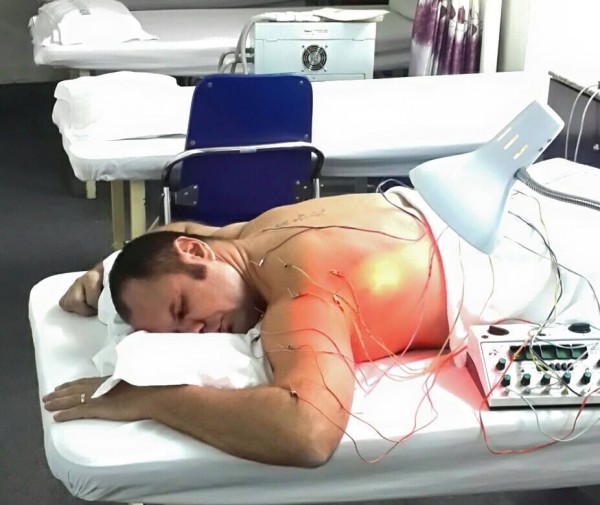 BÁC SĨ CHÂM CỨU, TẬP VẬT LÝ TRỊ LIỆU TẬN NHÀ TP HCM