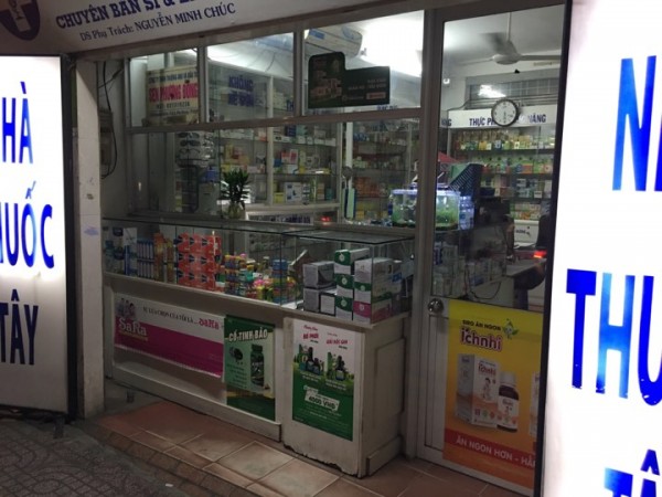 Nhà thuốc trên 20 năm mặt tiền Nguyễn Kiệm doanh thu tốt