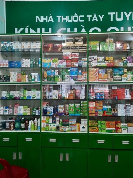 Sang nhà thuốc mặt tiền Dương Công Khi, Hóc Môn