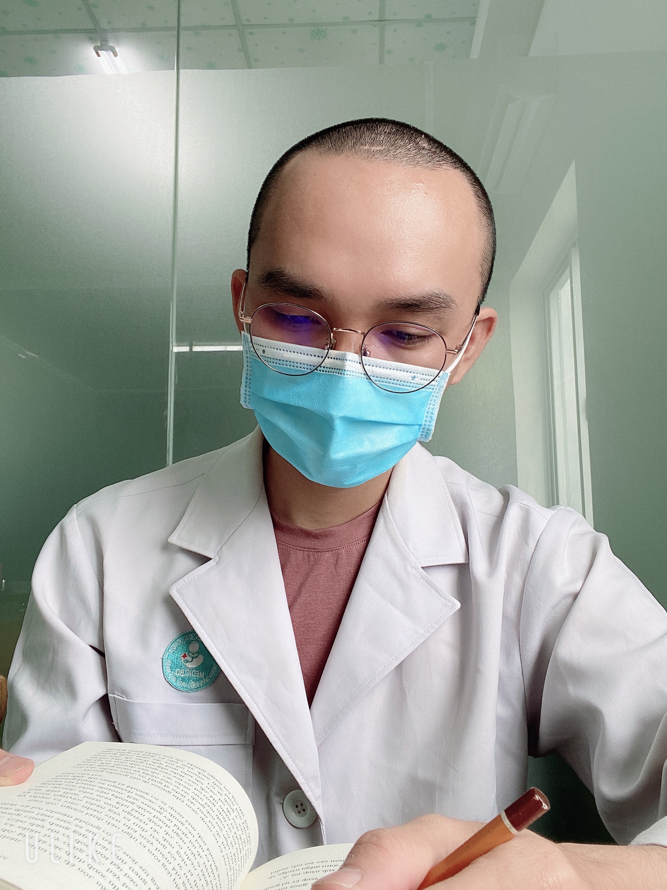 Tìm người hợp tác mở phòng khám