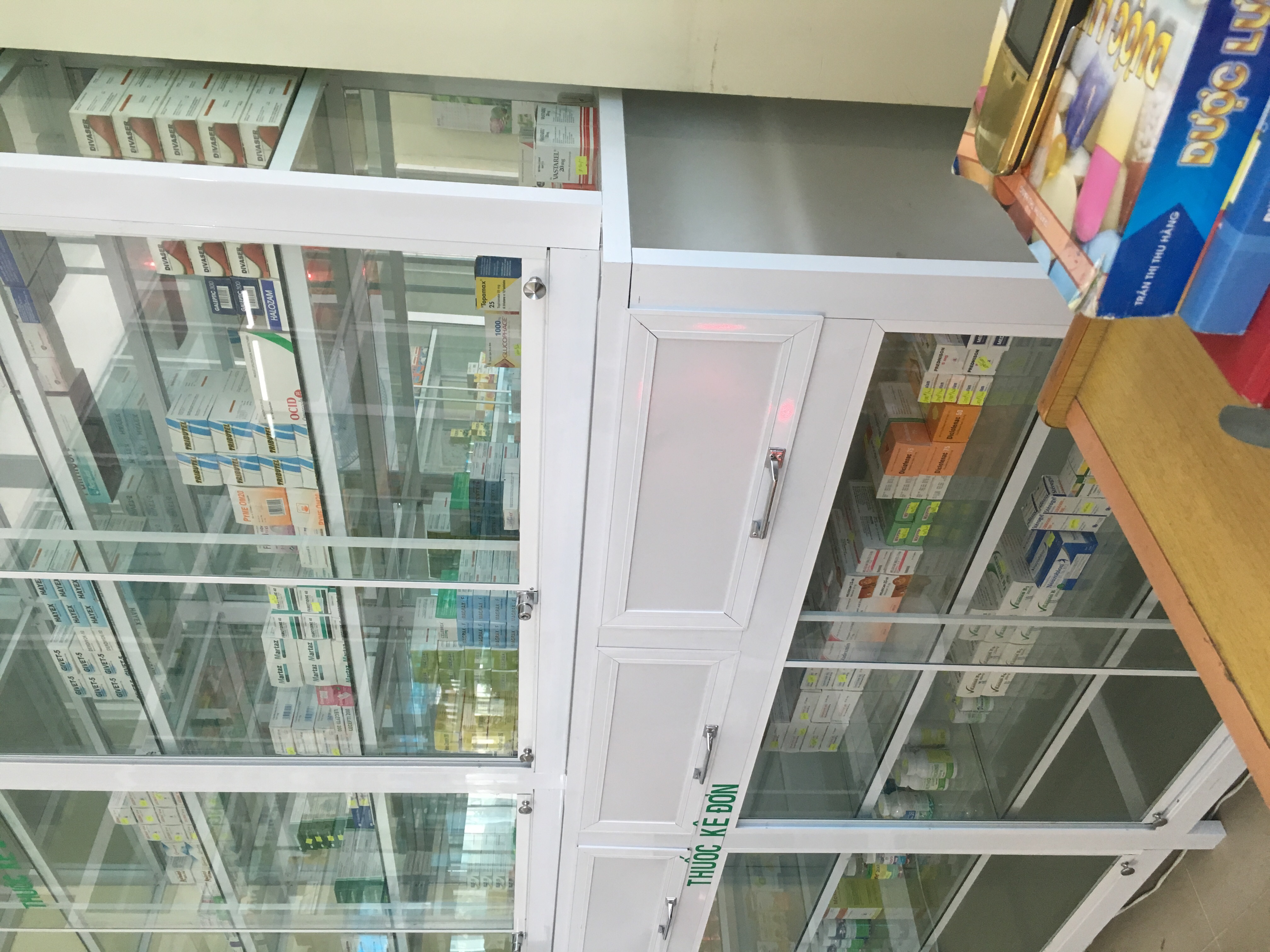 Tuyển nhan viên bán thuốc